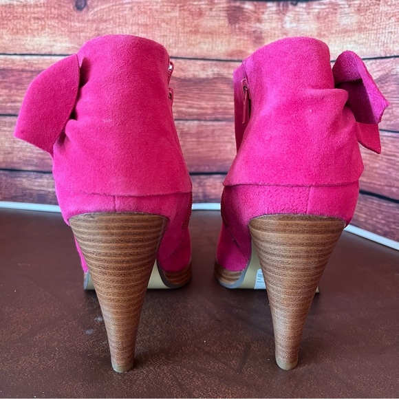 NWOT Dollhouse Pink Suede Platform Ankle Booties - Picture 4 of 11